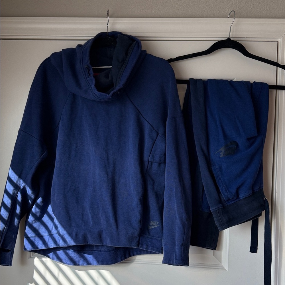 Blue Nike Hoodie and Sweats Set